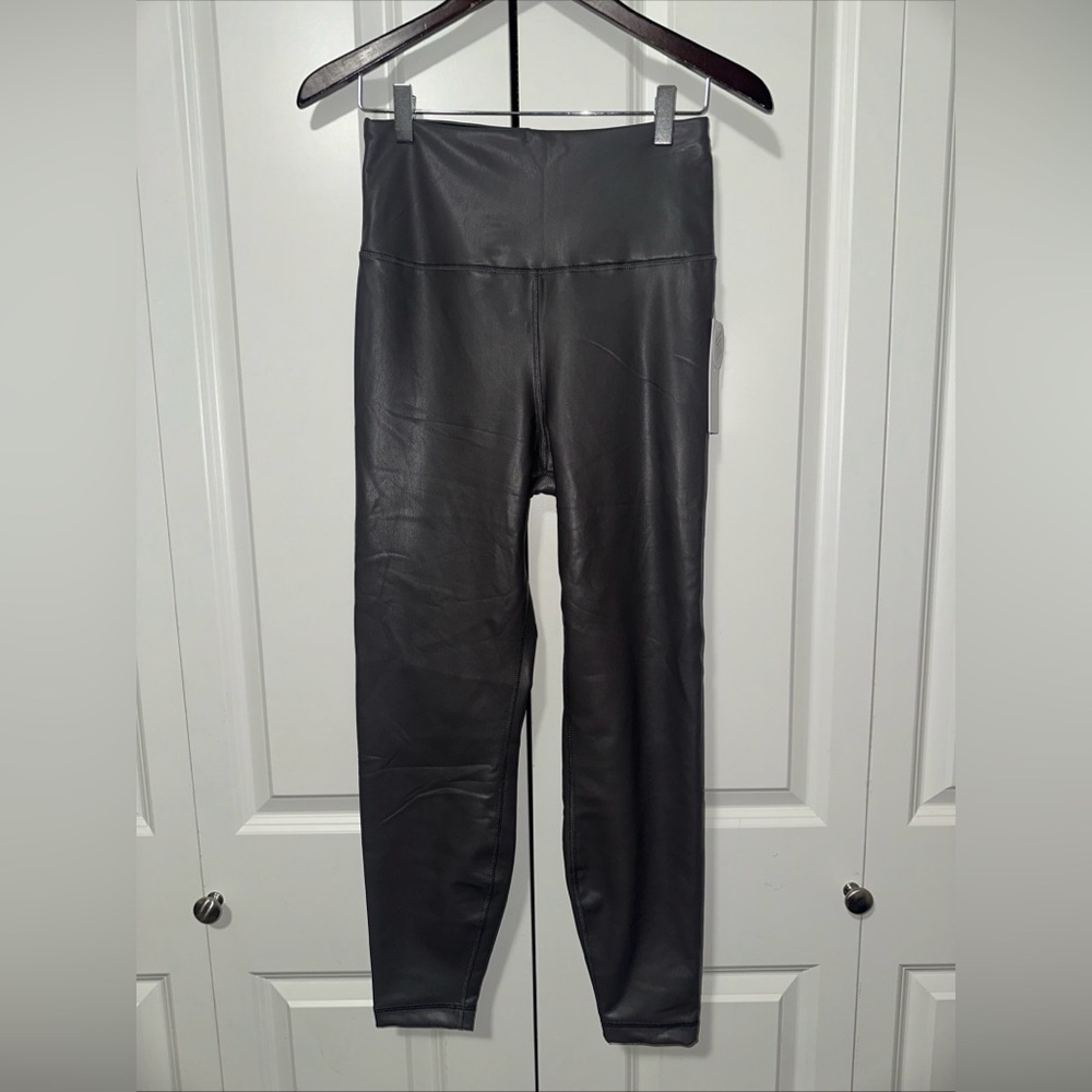 Yogalicious Faux Leather Lady Love Ankle Tights S NWT